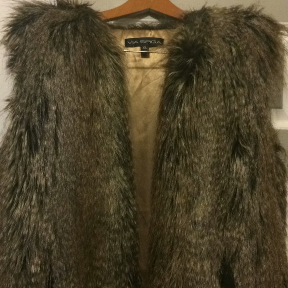Via Spiga Faux Fur Vest - Picture 3 of 8